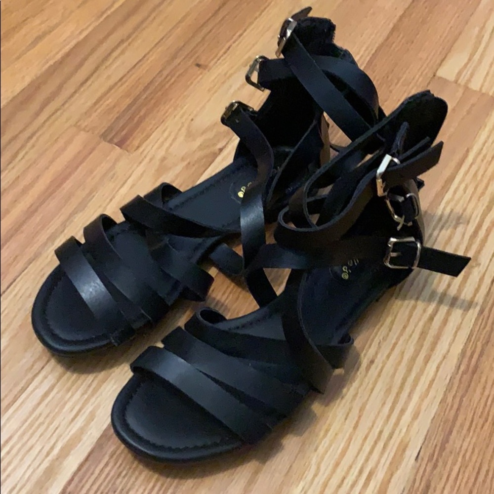 Black strapy sandals